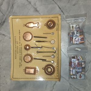 Miniature kitchen set with mini food